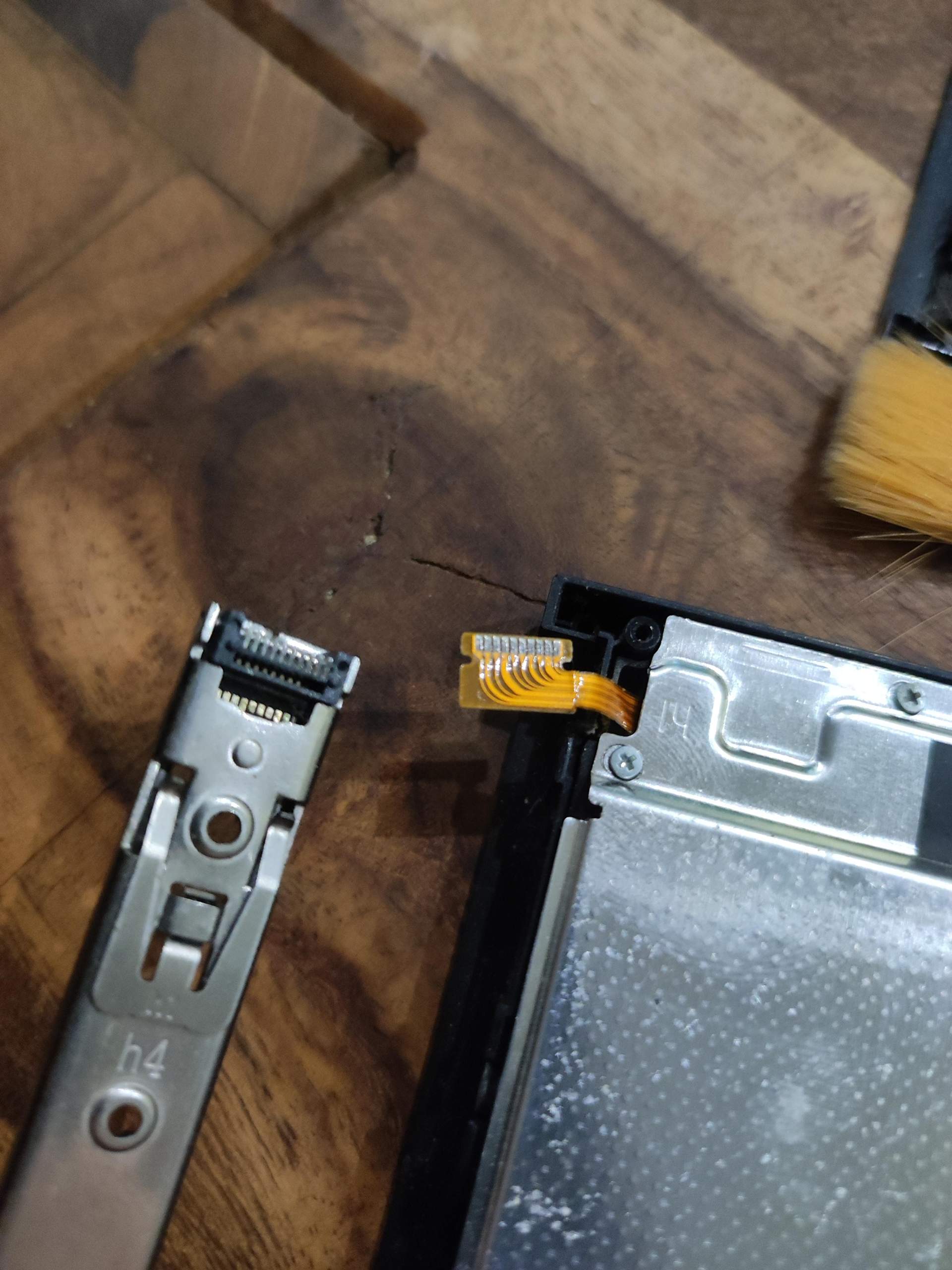 Joy con halterung von der switch kaputt? (Nintendo, Nintendo Switch)