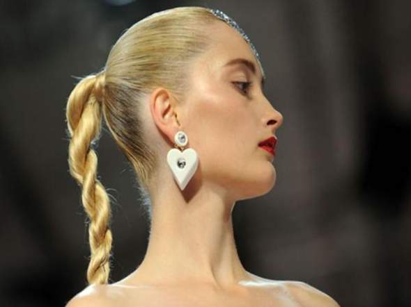 Junge Lange Haare Zum Sport Frisuren Gesellschaft Pubertat Style