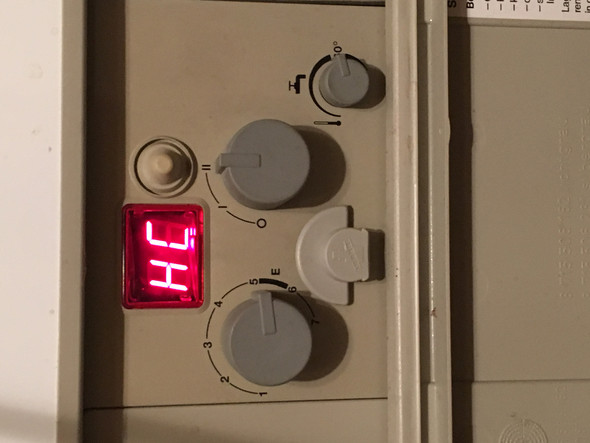 Junkers Heizung Zeigt Hc An Computer Technik Technologie