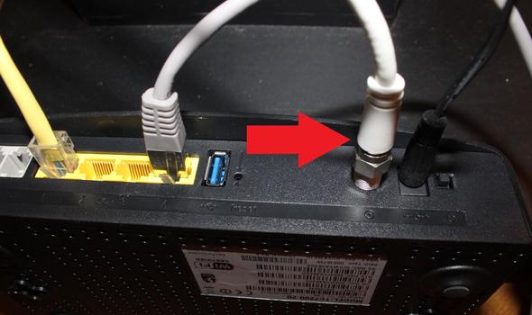 Kabel an Router (Computer, Internet, WLAN)