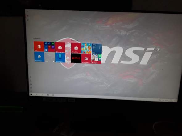 - (Computer, PC, Technik)