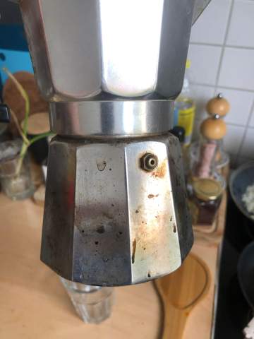 Kaffeekocher riecht?