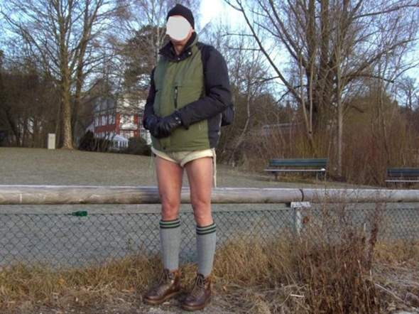 Kann Ich Als Erwachsener Auch Im Winter Sehr Kurze Lederhosen Sog Sepplhosen Bzw Pfadfinderlederhosen Tragen Kleidung Kurze Hose