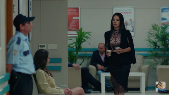 Das Mädchen welches steht - (Outfit, Schneider)