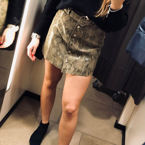 Kann Ich Den Rock Tragen Oder Ist Der Zur Kurz Zb Fur Die Arbeit Frauen Mode Kleidung