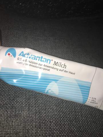Kann Ich Die Creme In Mein Gesicht Schmieren Auf Meine Pickel Und Eine Kleine Pickelstelle Die Nicht Weg Geht Gesundheit Und Medizin Haut Kann Ich Die Creme In Mein Gesicht Schmieren Auf Meine Pickel Und Eine Kleine Pickelstelle Die Nicht Weg Geht Gesundheit Und Medizin Haut