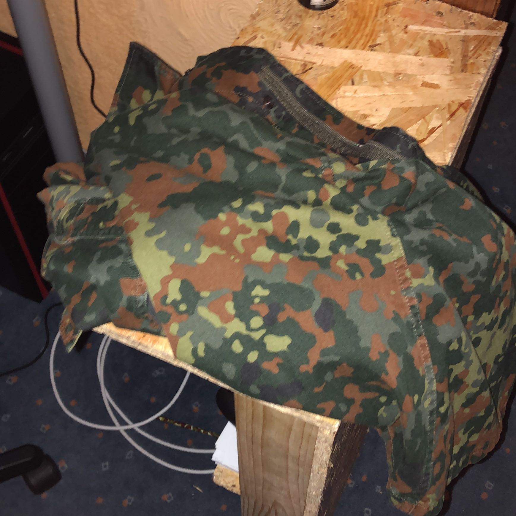 Kann ich die Feldjacke tragen in der Schule? (Kleidung, Bundeswehr)