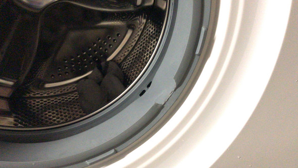 Kann Ich Die Waschmaschine So Weiternutzen Trotz Kaputten Gummi Tur