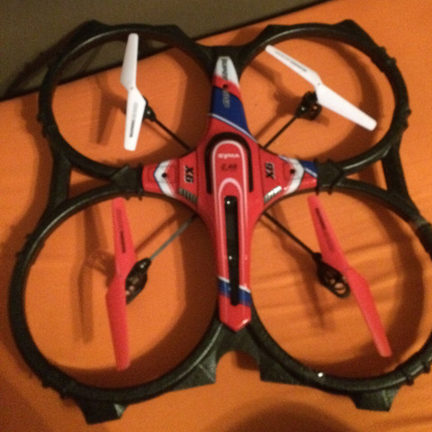 Das ist eine Syma 9x 2.4G Super Ship Drohne ohne Camera
Von Oben - (Reise, fliegen, Handgepäck)