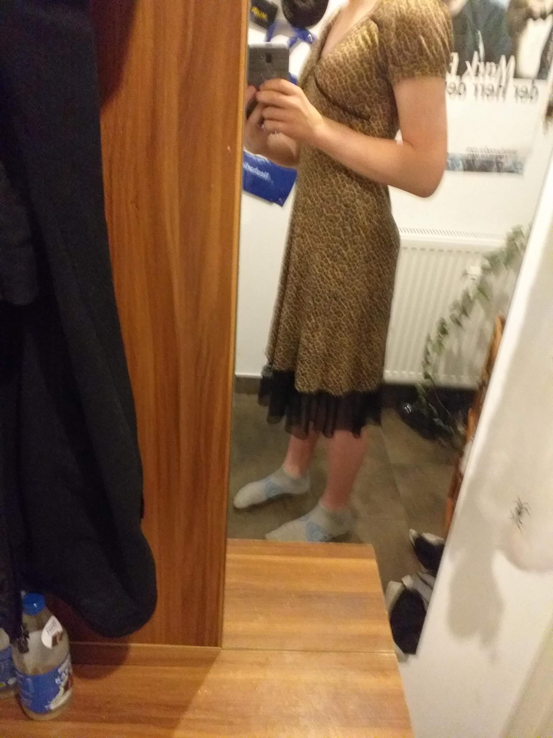 Kann man als junge dieses Kleid und dazu den BH tragen? (Junge in