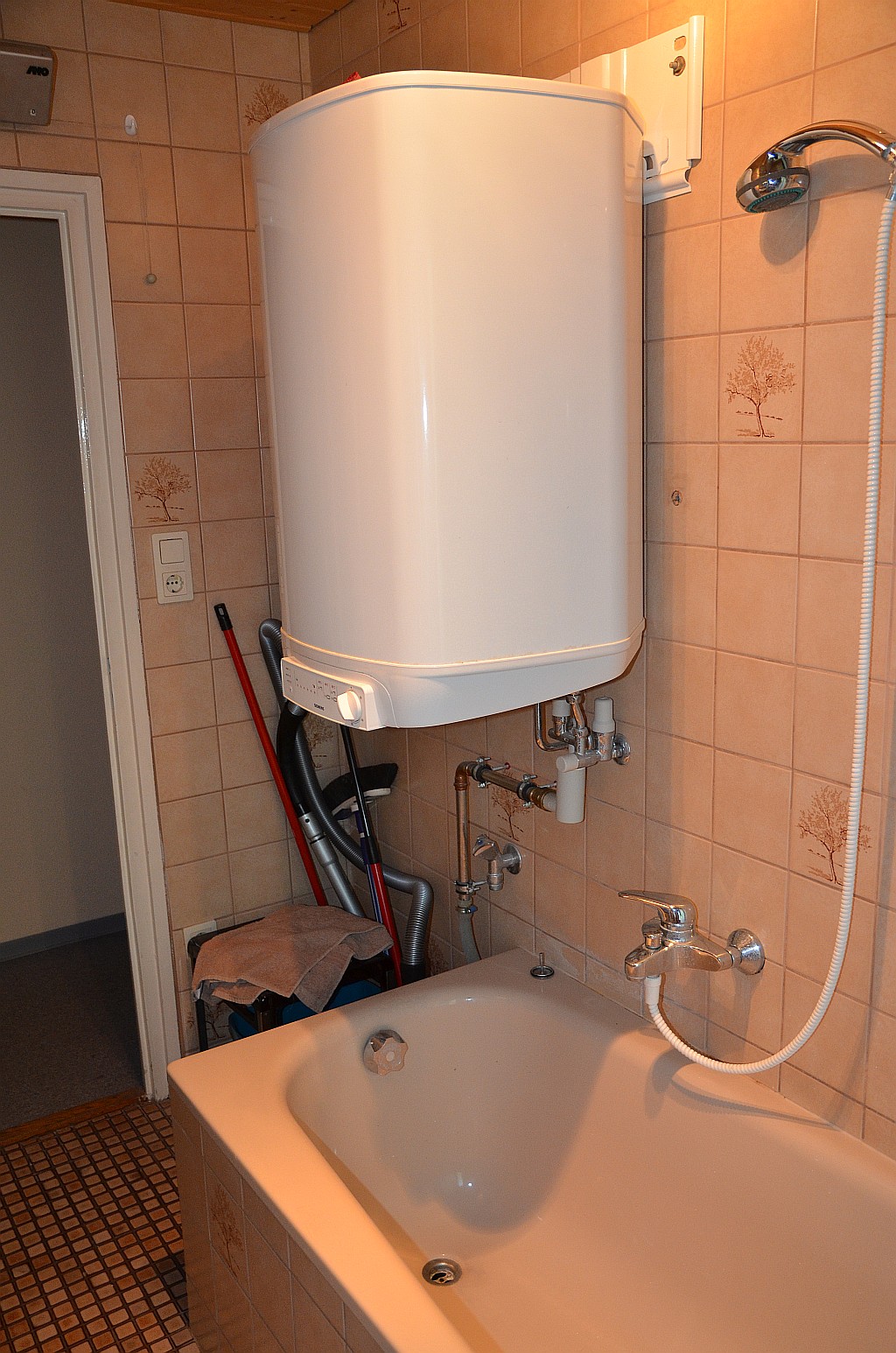 Kann man bei einer Dusche, bei der die Warmwasserversorgung über einen