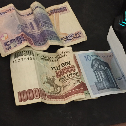 Kann Man Das Geld In Der Volksbank In Euro Auszahlen Lassen Und Wie Viel Ist Der Wert In Euro Recht Bank Turkei