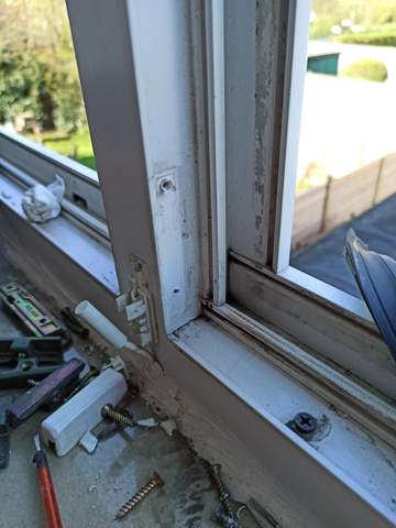 Kann man den Mittelsteg eines Doppelfensters aus Kunststoff entfernen und nachher wieder einbauen?