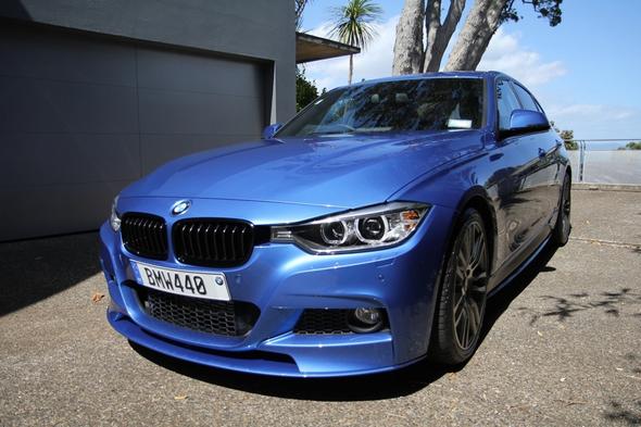 Kann Man Die Autolackfarbe Estorilblau Zb Bmw Als Farbcode Am Pc Anzeigen Lassen Computer Spiele Farbe