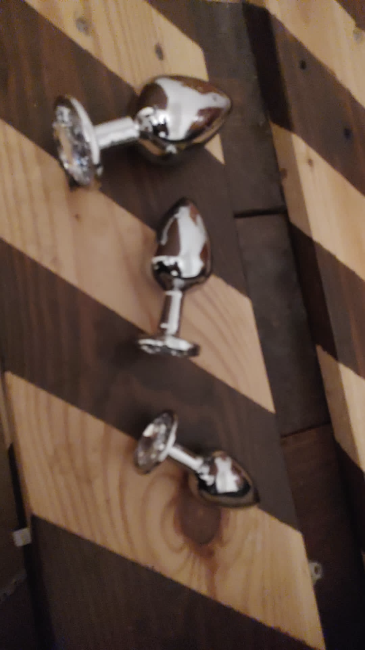 Kann man die Plugs auch ber die Nacht tragen oder rutschen die rein? (Anal, Analplug) Kann man die Plugs auch ber die Nacht tragen oder rutschen die rein? (Anal, Analplug)