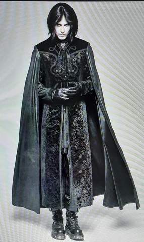 Kann man dieses gothic Outfit, auch so anziehen,  oder ist esbesserzu einen Anlass?