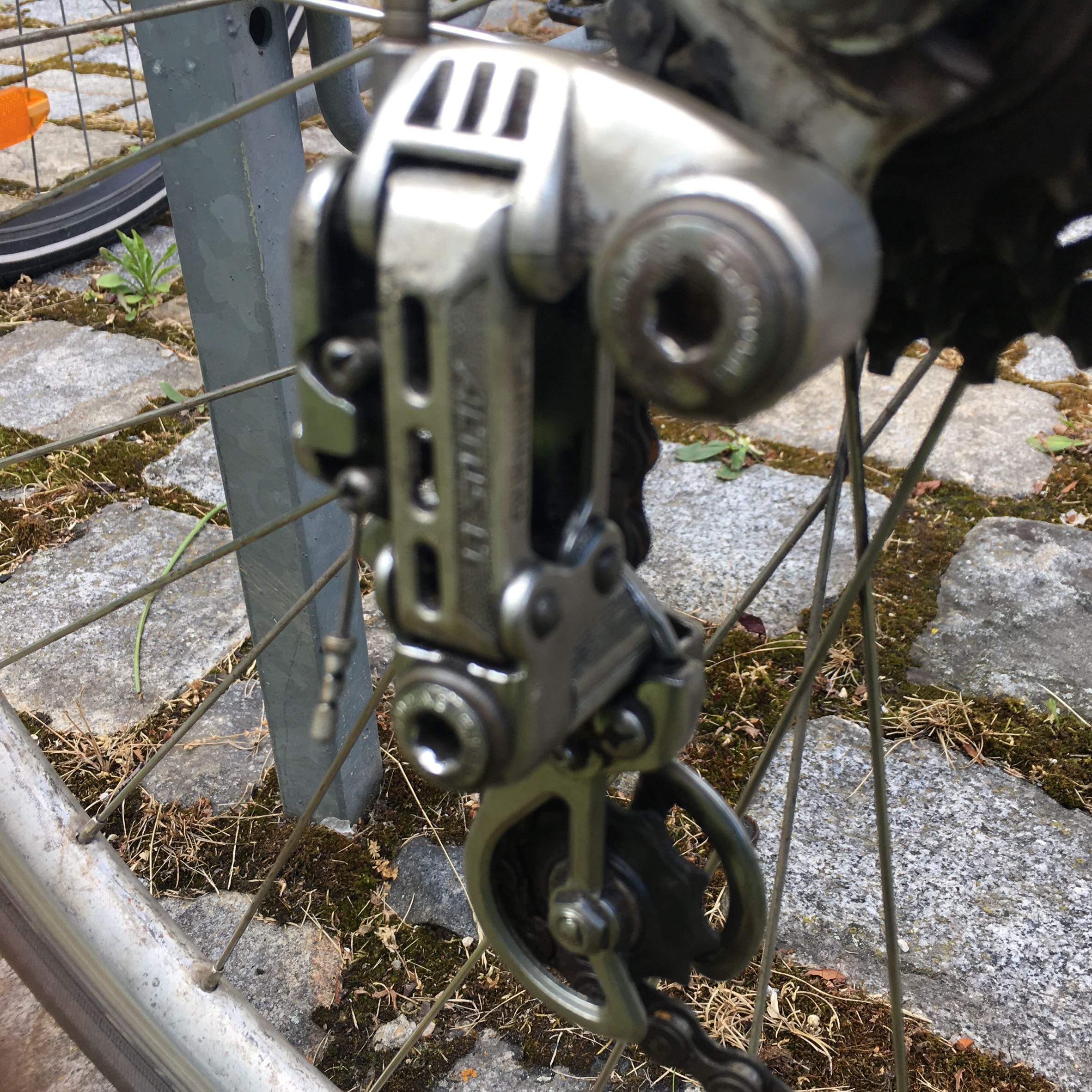 Kann man dieses Schaltwerk wieder reparieren oder eher ned? (Fahrrad