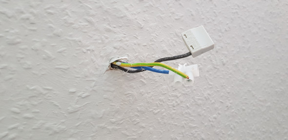 Kann man eine Mehfachsteckdose direkt an Kabel aus der Wand anschließen?  (Technik, Technologie, Elektronik)