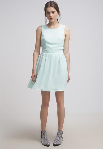 Kann Man Eines Dieser Kleider Siehe Bilder Zum Abiball Anziehen Kleid