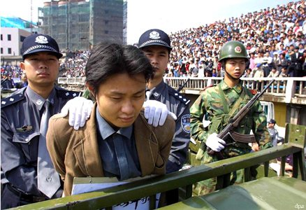 Kann man in China Hinrichtungen live mit anschauen?:o