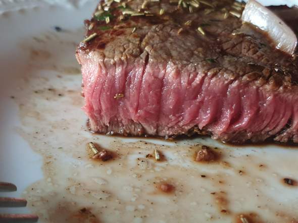 Kann Man So Ein Steak Essen Ernahrung Fleisch