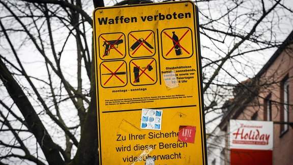 - (Recht, Leipzig)