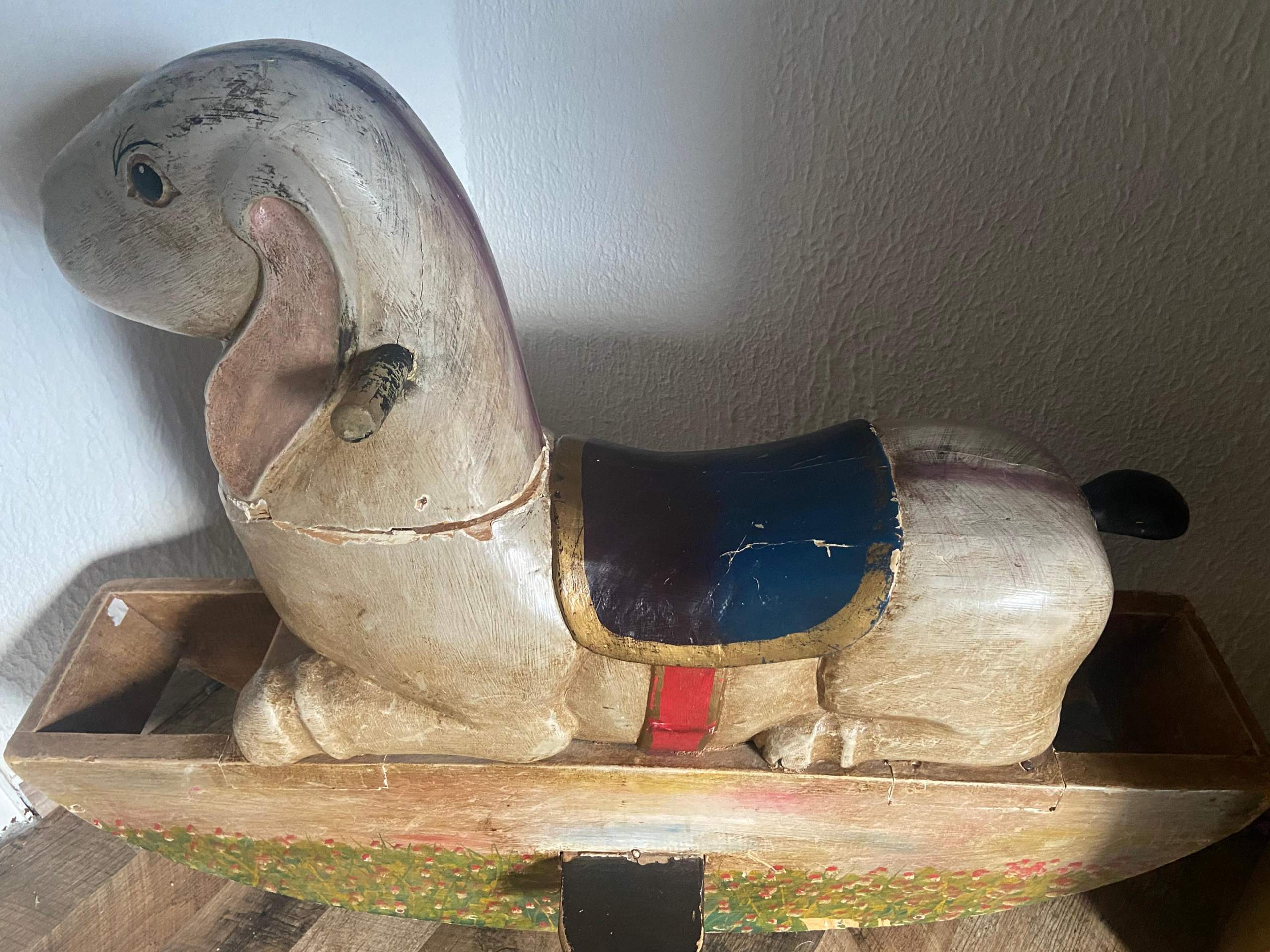 Kann mir einer was zu dem Schaukelpferd sagen? (Spielzeug, Antiquitäten