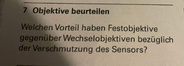 - (Schule, Kamera)