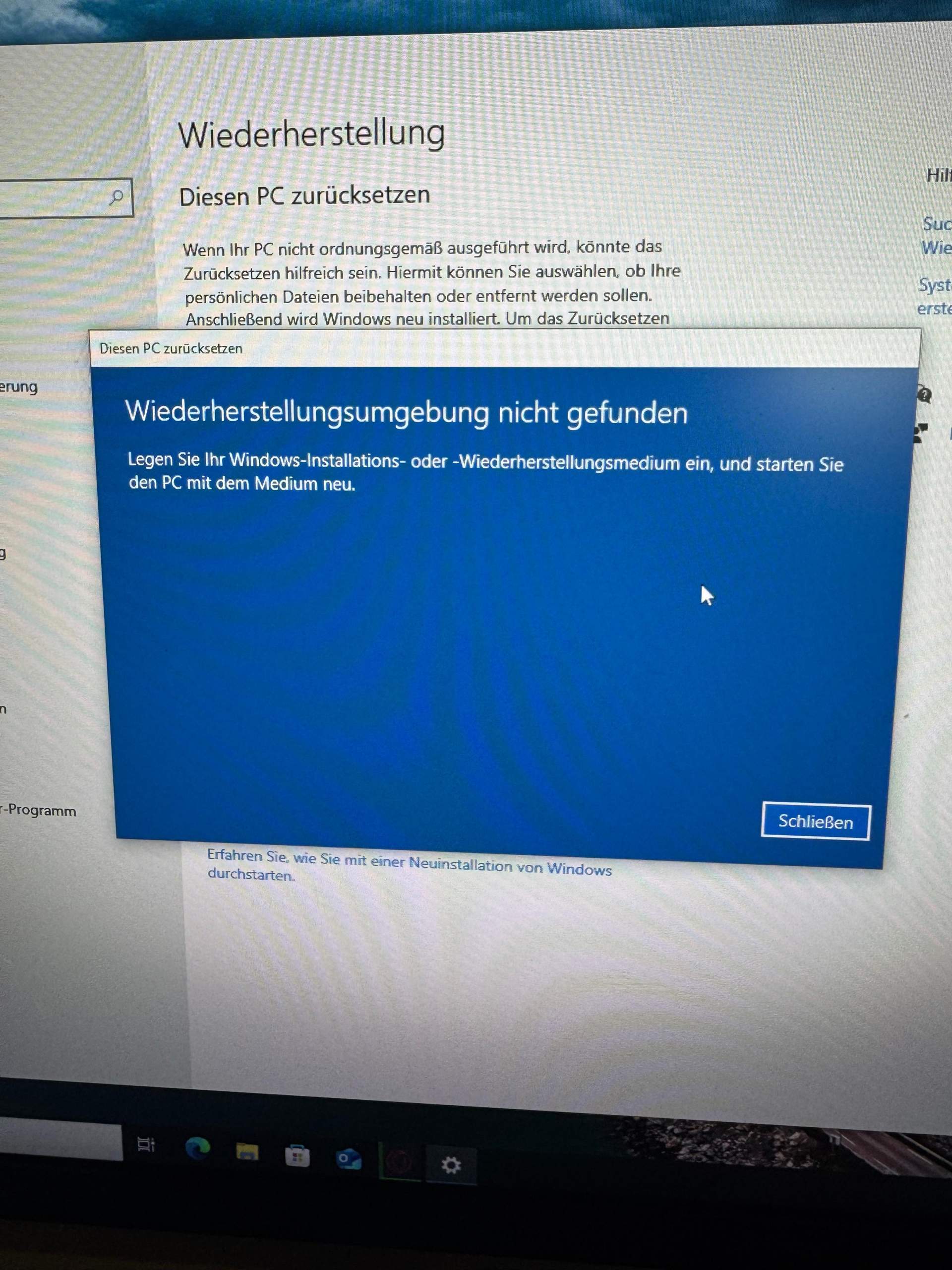 Kann mir jemand helfen möchte mein pc zurücksetzen? (WLAN, Windows 10, IT)