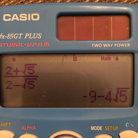 Wieso kommt hier ein Ergebnis raus das SO geschrieben wird
- (Mathe, Wurzel)
