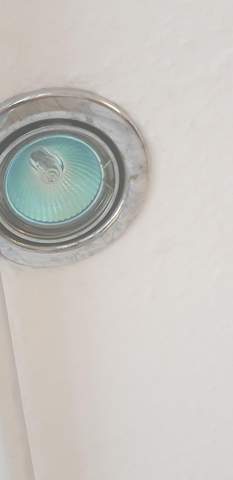 Kein Licht Im Bad Unbekannte Gluhbirnen Badezimmer Gluhbirne