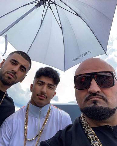 Drei Rapper Kennt ihr die drei Rapper auf dem Bild? (Musik, Rap, Deutschrap)