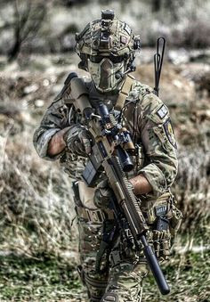 11 - (Soldat, Ausrüstung, Uniform)