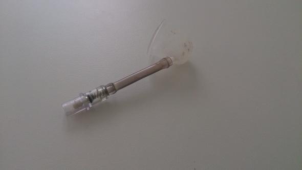 was ist das - (Plastik, Spritze, Unbekanntes Ding)