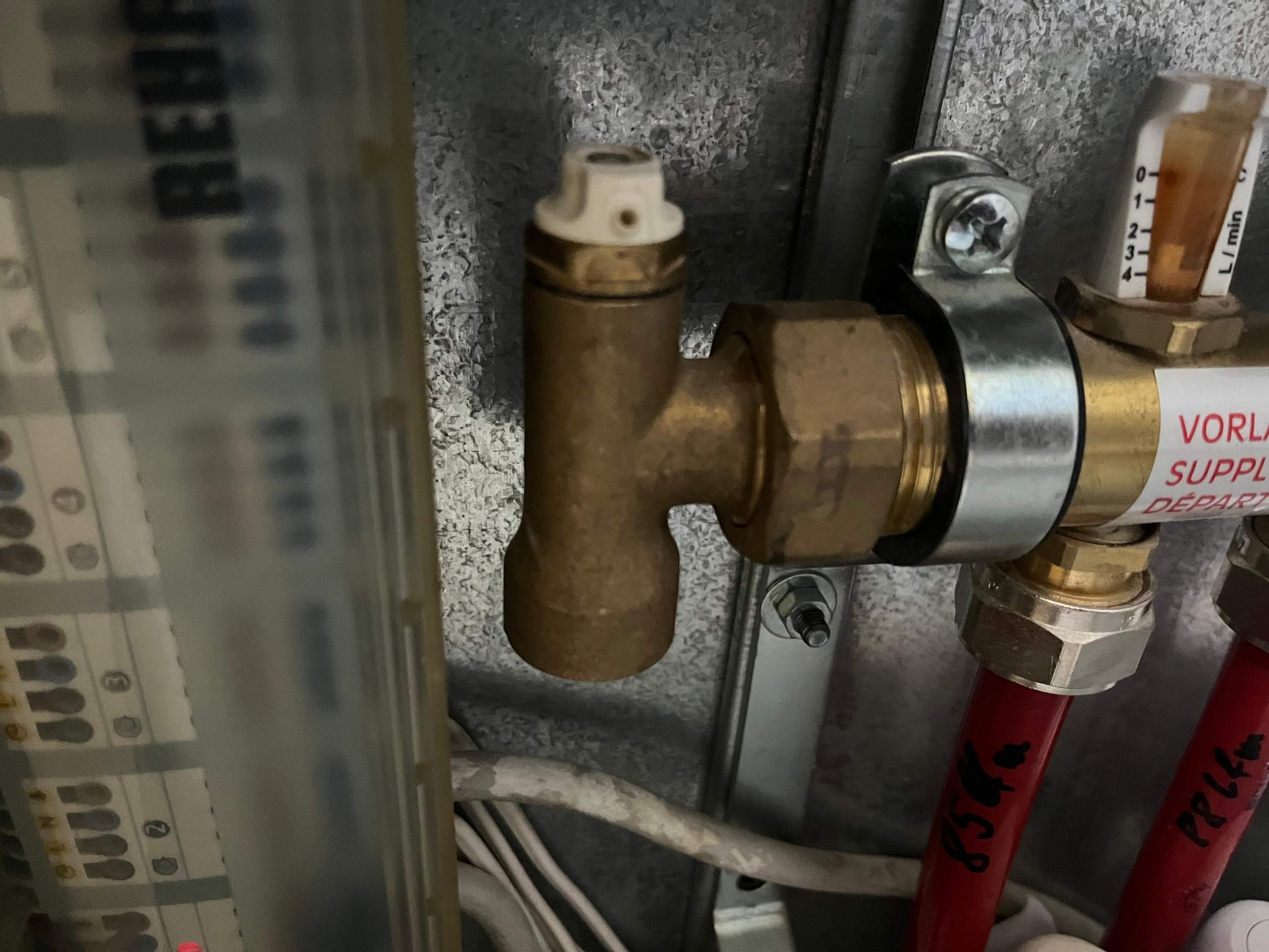 Kennt jemand dieses Ventil zum Fussbodenheizung spülen? (Heizung, Fußbodenheizung)