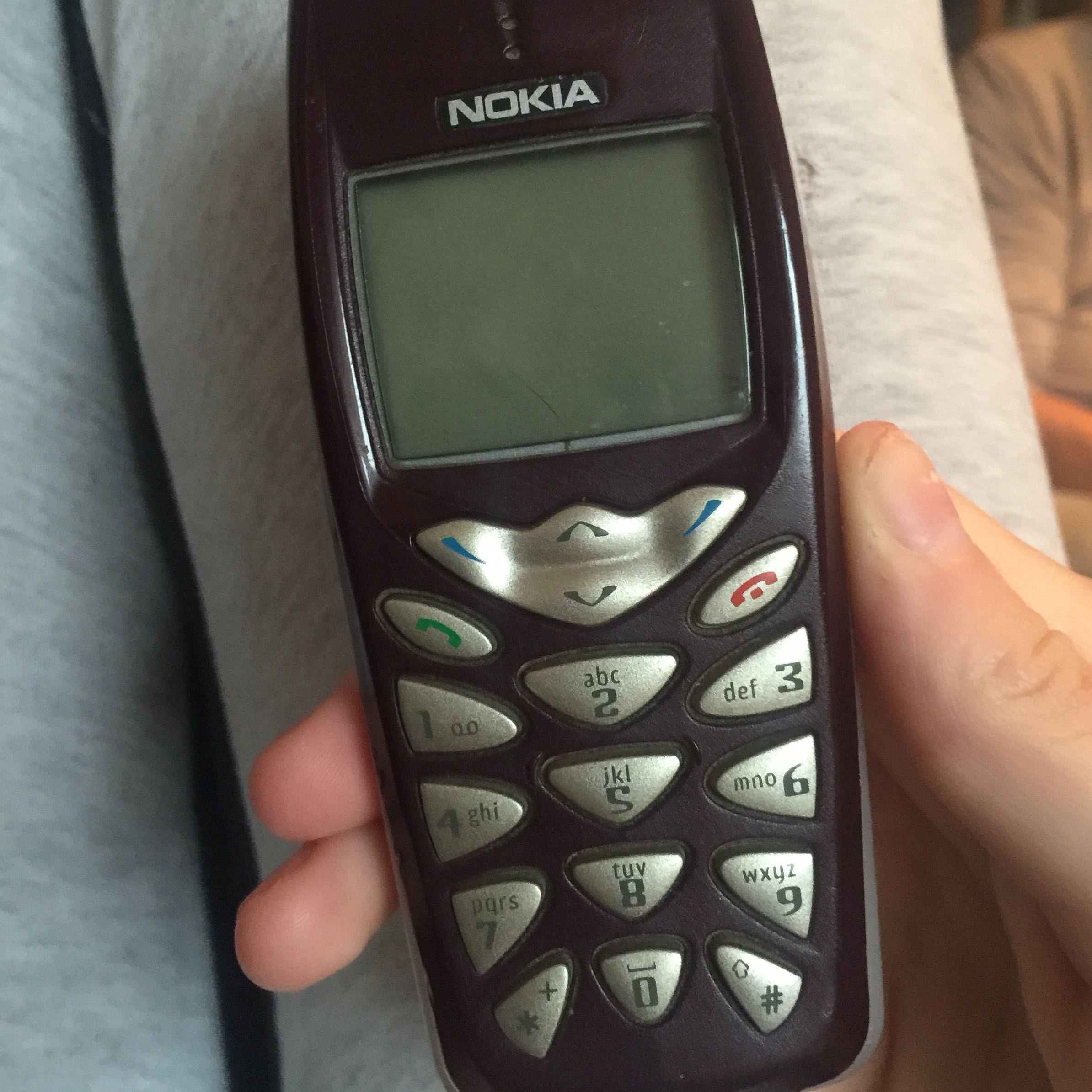 Kennt sich jemand mit alten Nokia Handys aus? (Handy, alt)