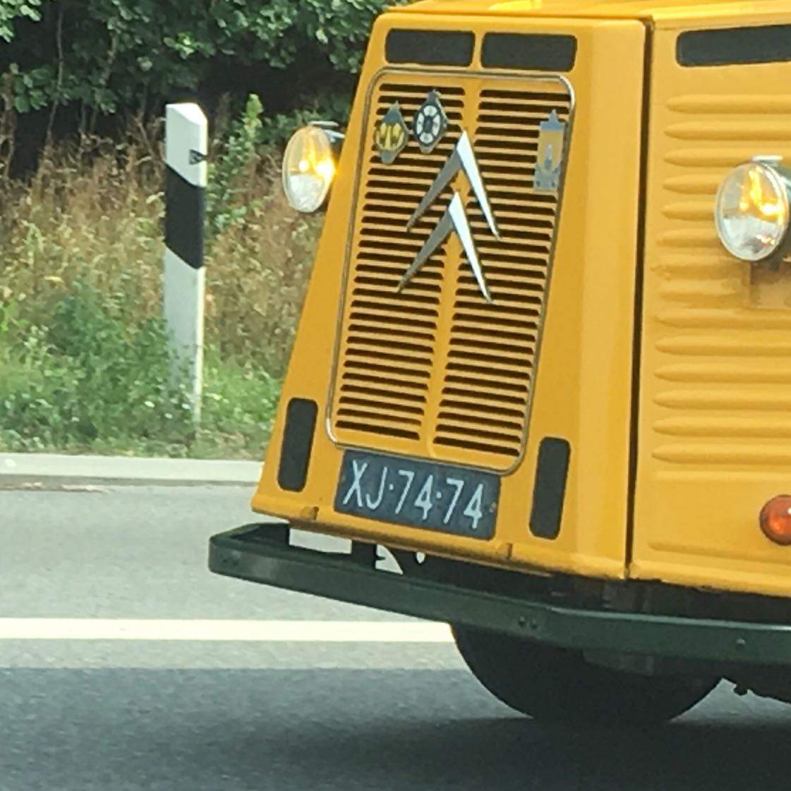Kennzeichen, blau mit weißer Schrift? (Auto, Auto und Motorrad, Länder)