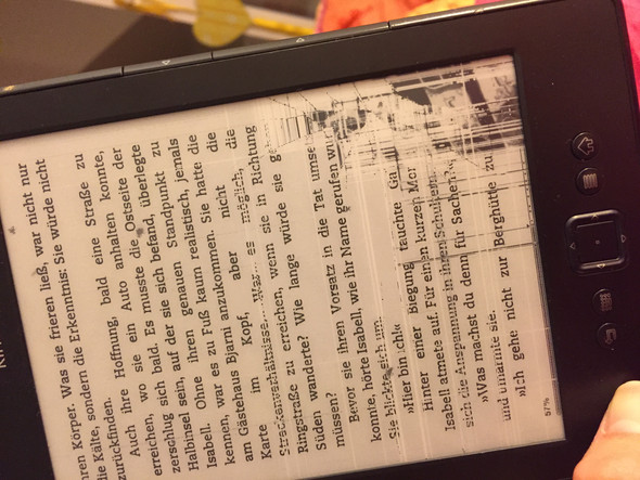 Kindle Bild Kaputt Aber Keine Schaden Am Bildschirm Selber Kann Man Das Selbst Reparieren Und Wie Kommt Sowas Zu Stande Ohne Dass Es Heruntergesturzt Ist Technik Elektronik Lesen