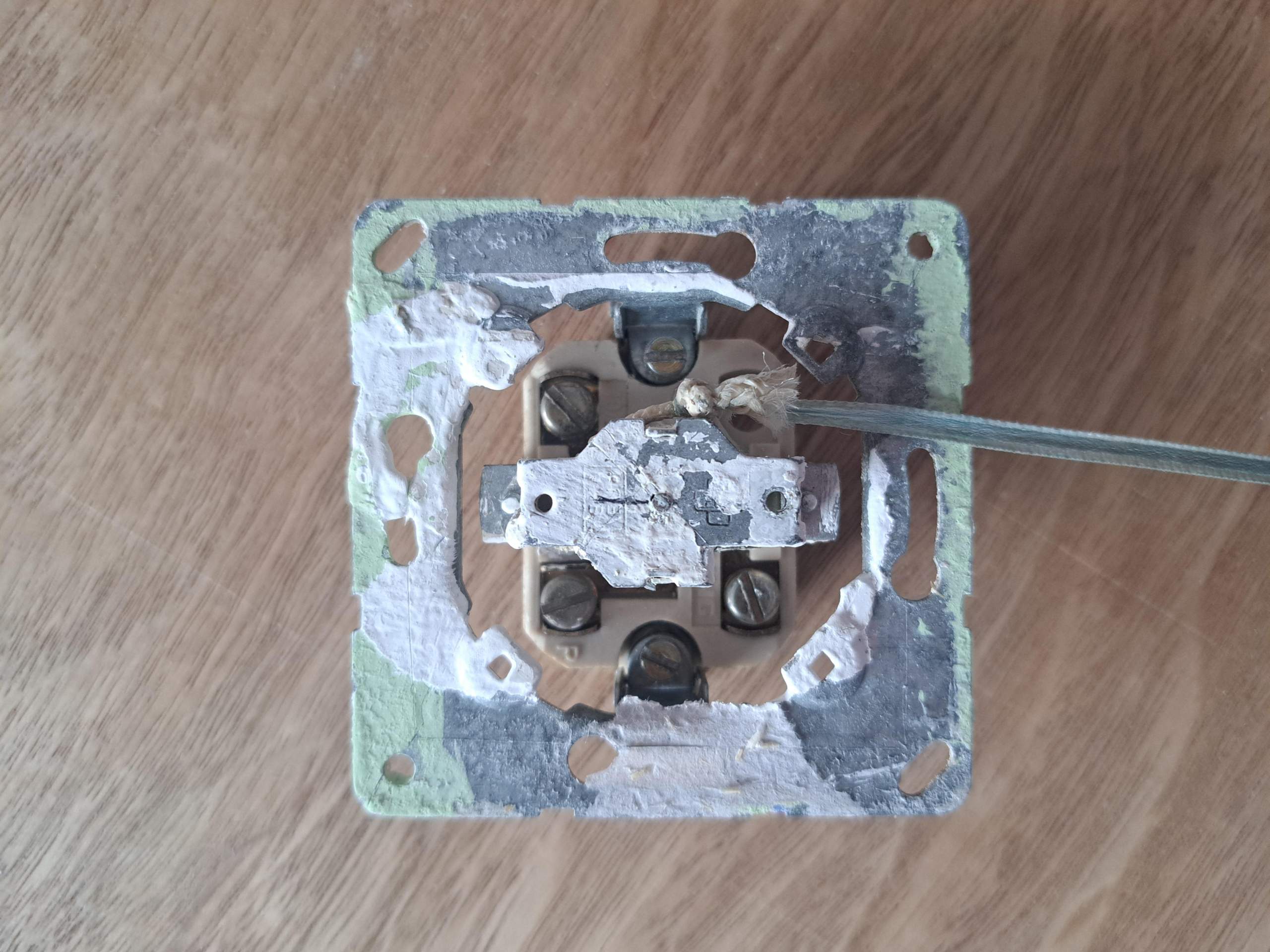 Kippschalter Anschliessen 3 Kabel