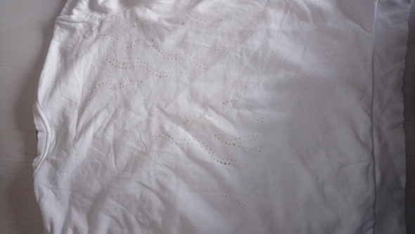 Nach wäsche weißer flecken schwarze waschen auf Deoflecken entfernen