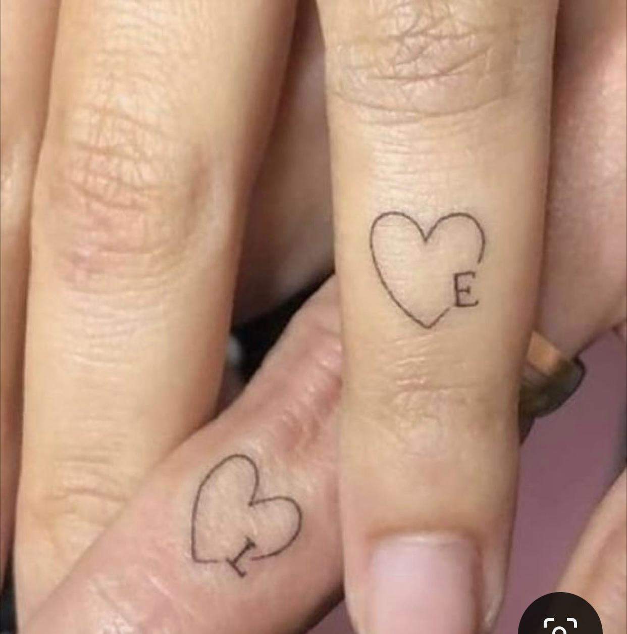 Kleine Tattoos Kosten? (Frauen, Tattoo, tätowieren)