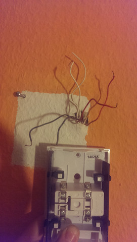 Klingel wie anschließen? Es kommen 6 Kabel aus der Wand ...