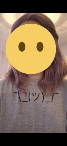 Könnte ein Friseur meine Haare in den Ton färben mit Blondieren?