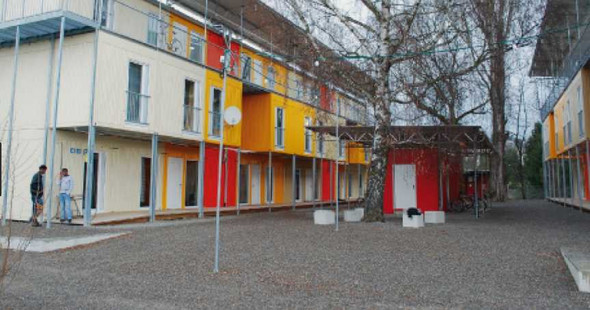Konnte Man Sich Theoretisch Auch So Einen Asyl Container Kaufen Und Da Einziehen Wohnen