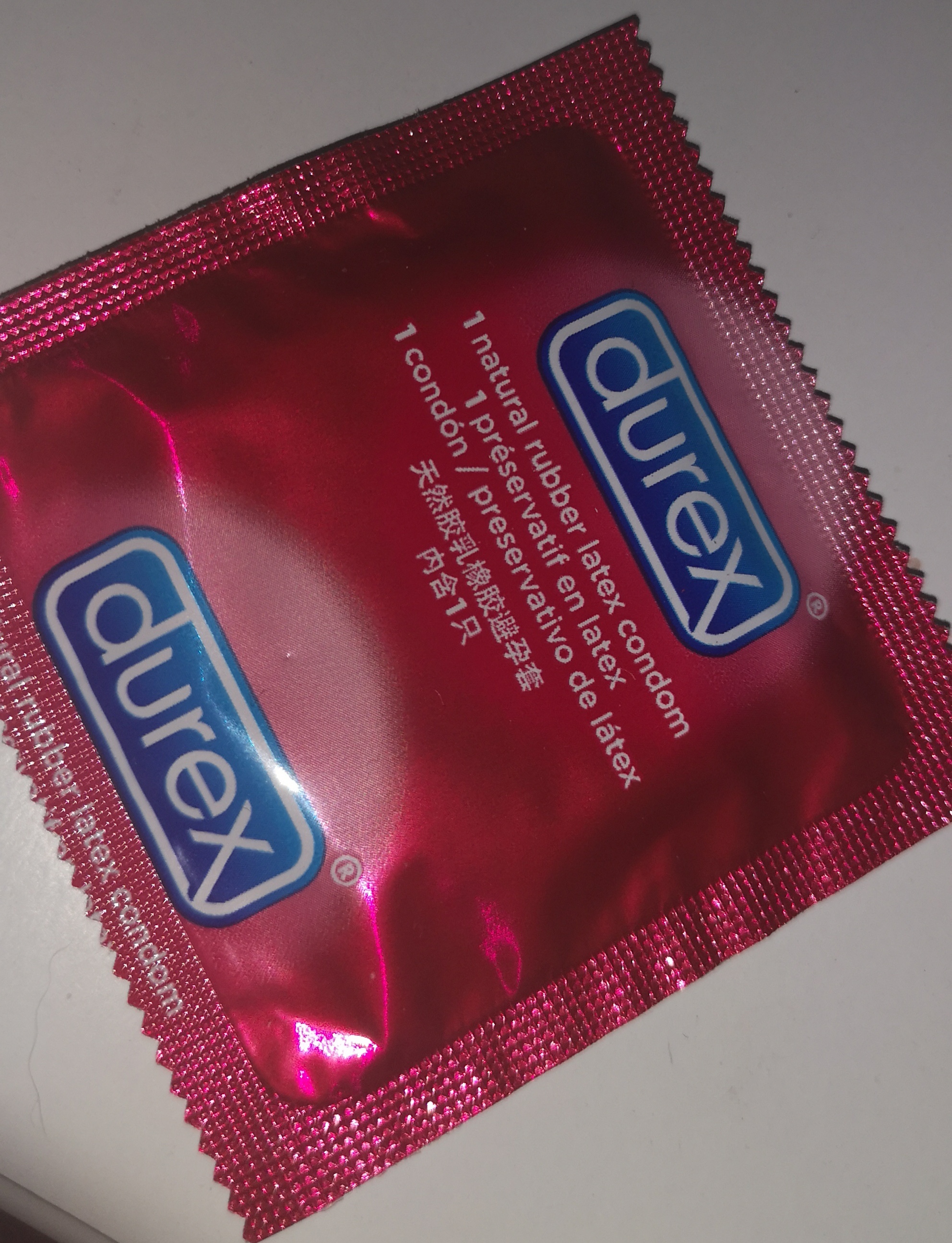 Warum Darf Man Kondome Nicht Im Geldbeutel Aufbewahren Kondome in Geldbeutel gelassen (Sind Sie jetzt Beschädigt)? (Liebe, Sex