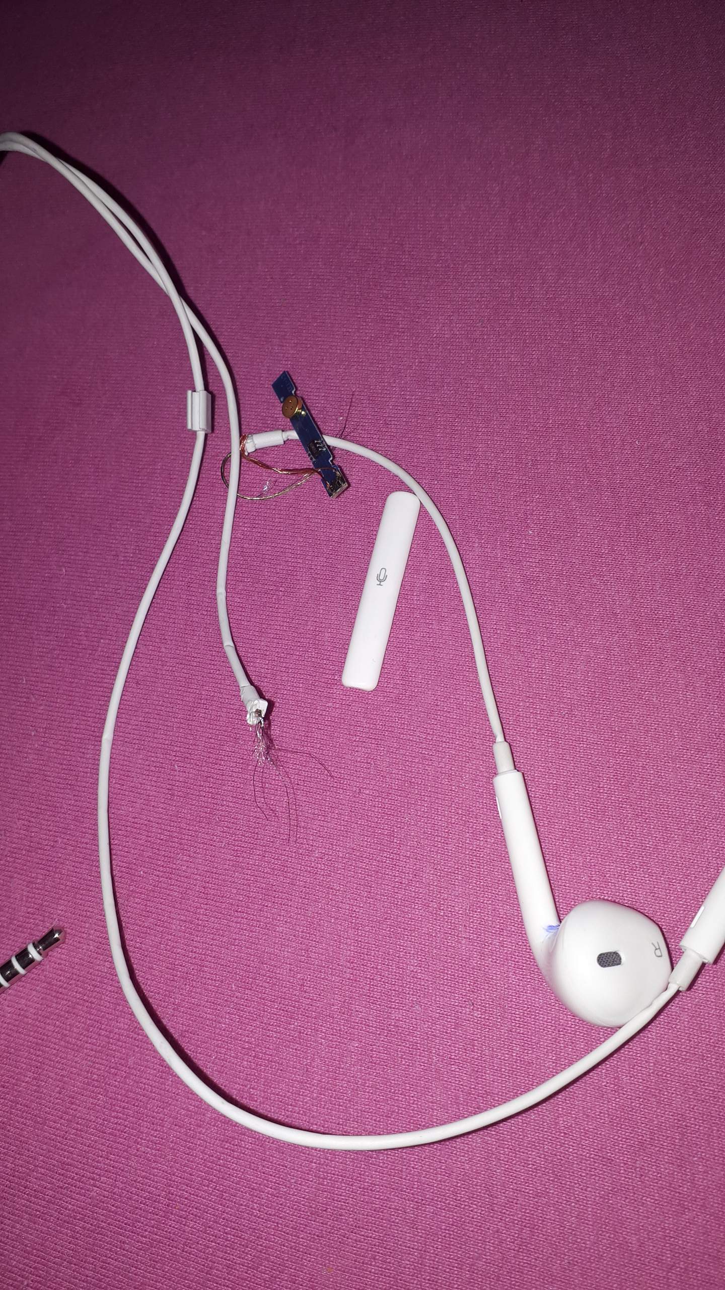 Kopfhörer gerissen trotzdem benutzten? (Musik, Handy, kaputt)