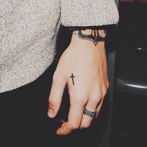 Kreuz Tattoo Auf Der Hand