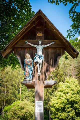 Kreuze Mit Jesus Auf Der Strasse Kreuz