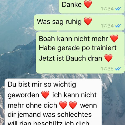 Kumpel Schreibt Ily Und Macht Mir Nur Komplimente