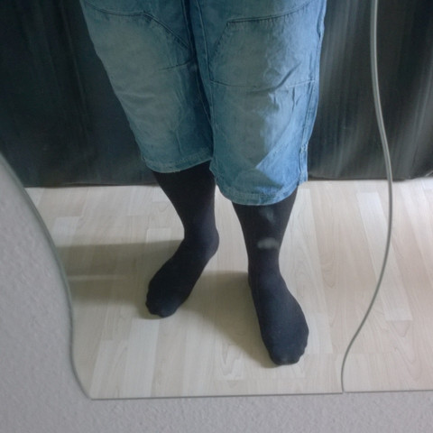 Kurze Hose Mit Strumpfen Bei Mannern Modesunde Oder Ok Mode Kleidung Strumpfe